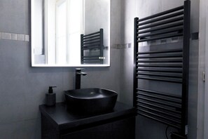 Haartrockner, Handtücher