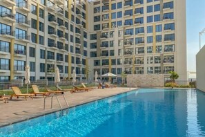 Pool - StayShort - Stylish 1BR Near Town Square - Sleeps 4 Guests! (Dubai)