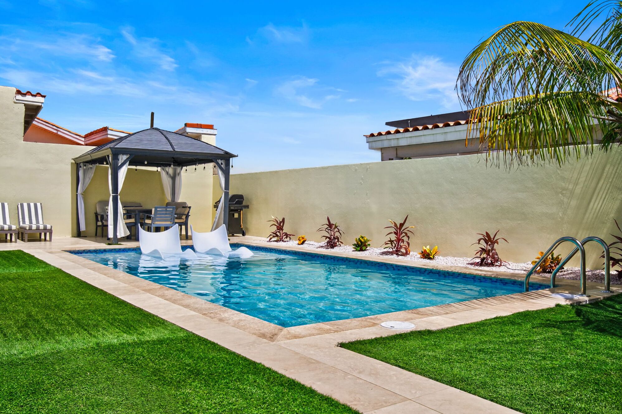 House (3 Bedrooms) | Front of property