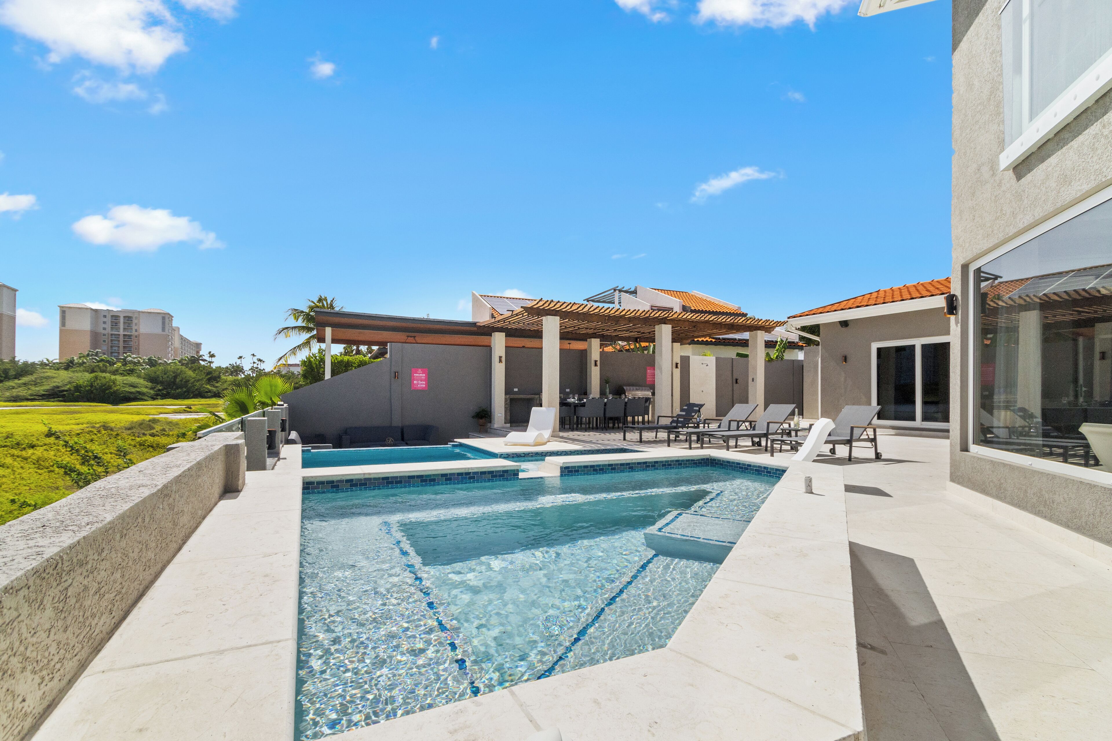 Vila (6 Bedrooms) | Comodidades da propriedade
