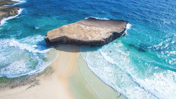 Handuk pantai
