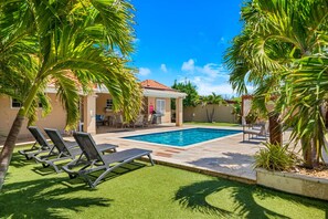 Casa (4 Bedrooms) | Servicio de la propiedad