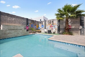 House (5 Bedrooms) | Property amenity