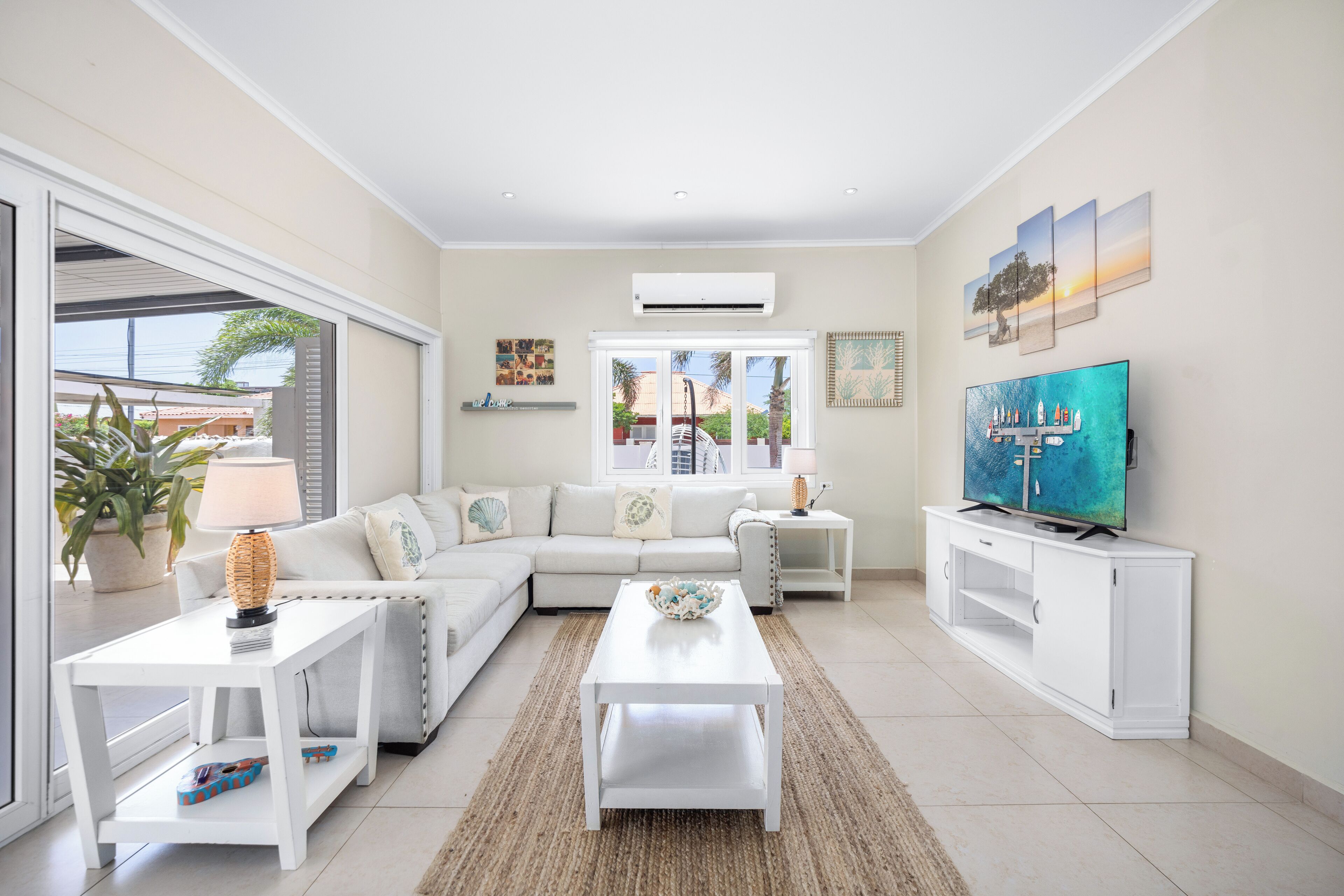 House (4 Bedrooms) | Property amenity