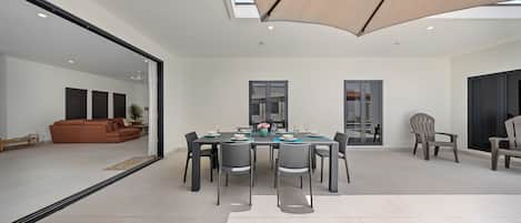 House (4 Bedrooms) | Property amenity