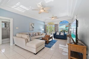 House (3 Bedrooms) | Property amenity