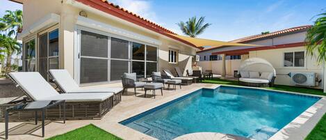 House (3 Bedrooms) | Front of property