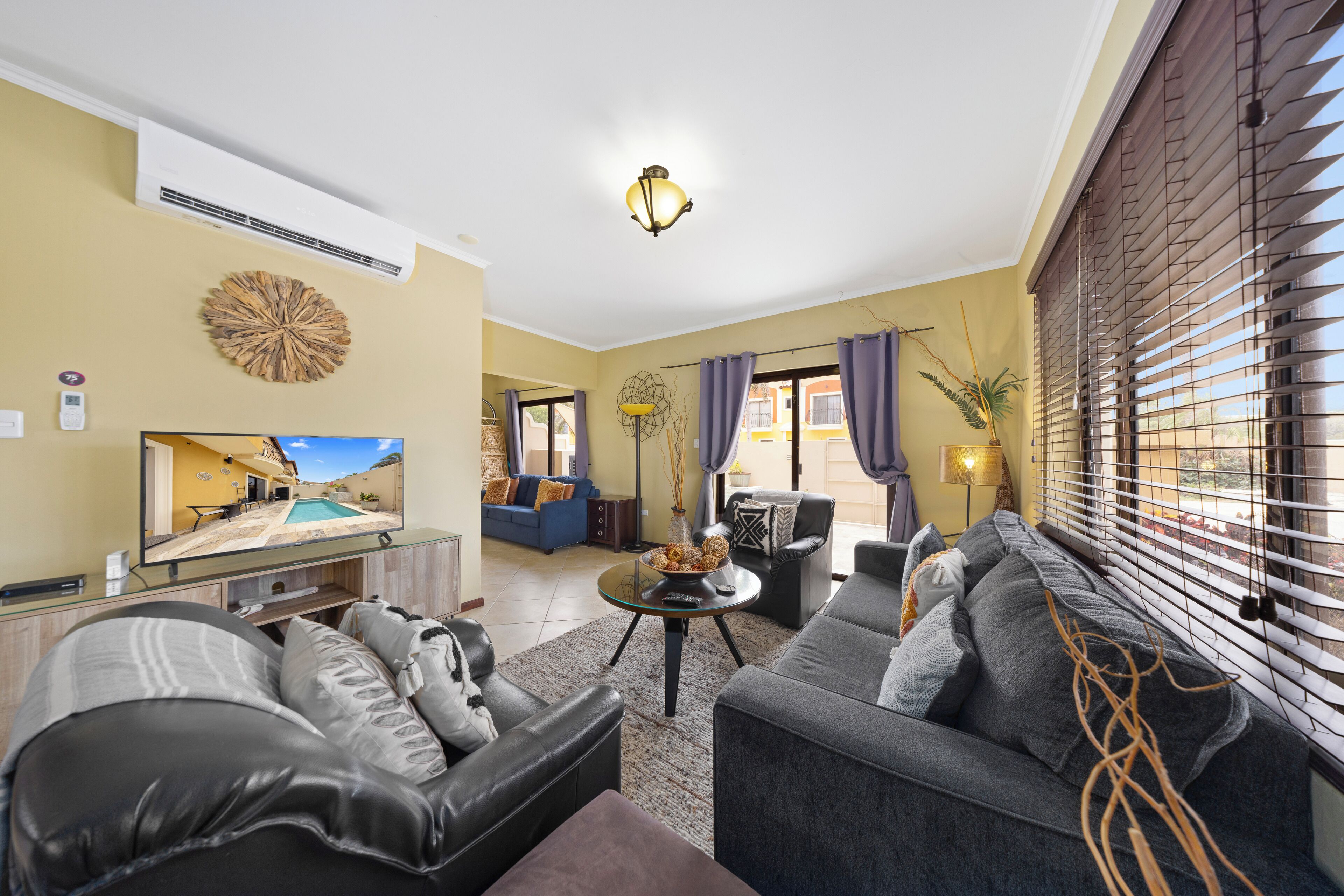 Studio (3 Bedrooms) | Property amenity