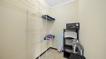 Estúdio (3 Bedrooms) | Comodidades da propriedade