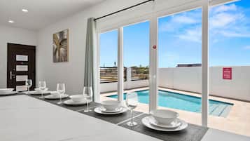 House (3 Bedrooms) | Property amenity