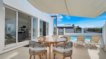 House (3 Bedrooms) | Property amenity