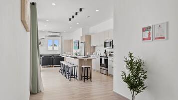 House (3 Bedrooms) | Property amenity