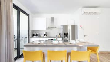 Estudio (3 Bedrooms) | Servicio de la propiedad