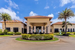 Studio (2 Bedrooms) | Property amenity