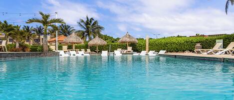 Studio (2 Bedrooms) | Tiện nghi, dịch vụ nơi lưu trú