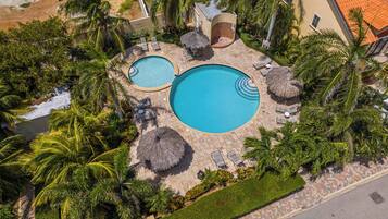 Studio (2 Bedrooms) | Property amenity