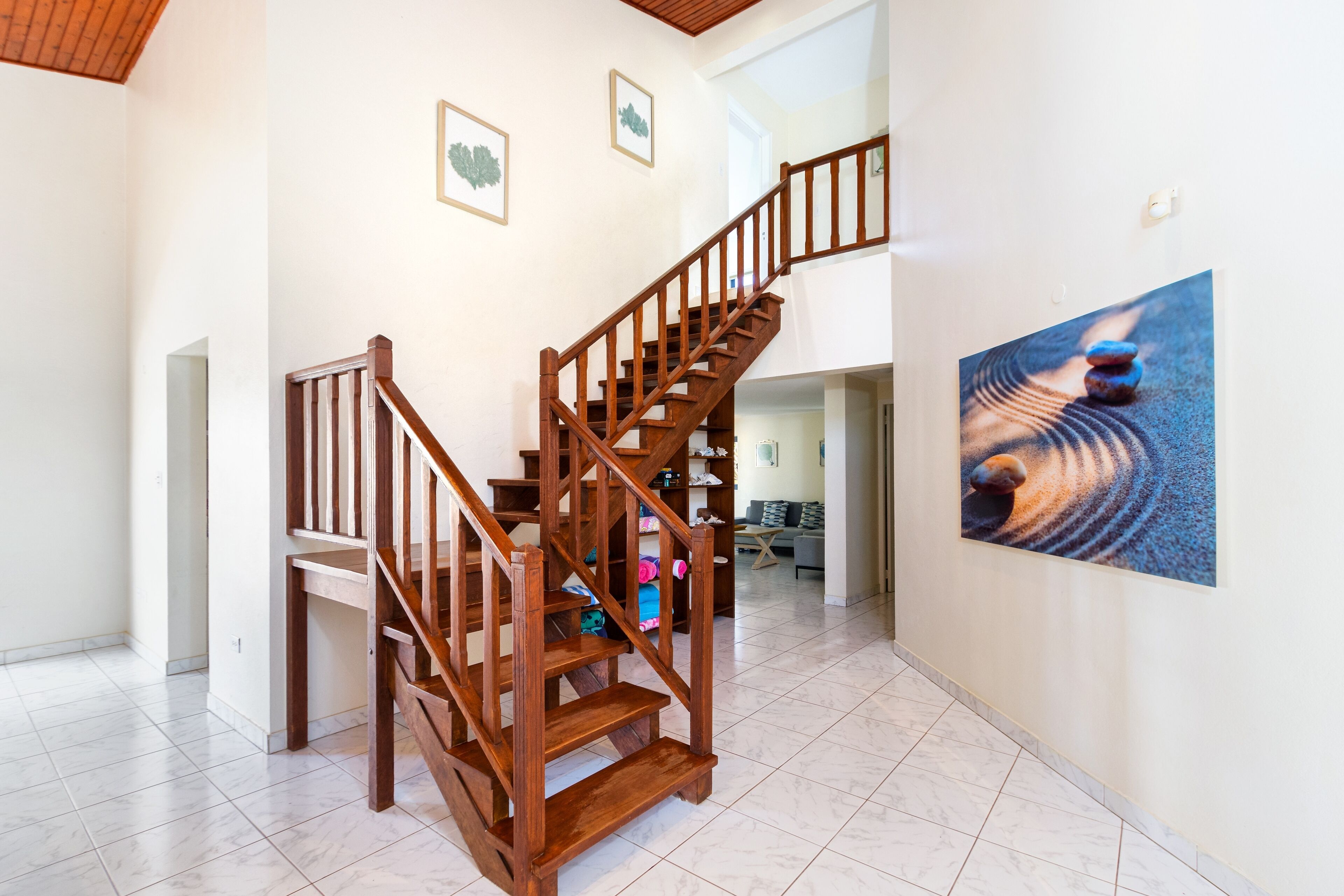 House (6 Bedrooms) | Property amenity