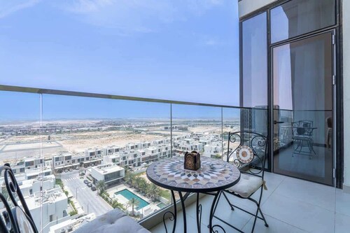 Free housekeeping visits during your stay - StayShort - Cozy 2 Bedroom Retreat in Dubai South, Close to Expo 2020