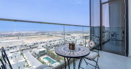 Free housekeeping visits during your stay - StayShort - Cozy 2 Bedroom Retreat in Dubai South, Close to Expo 2020