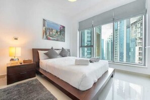 2 bedrooms, desk, iron/ironing board, WiFi