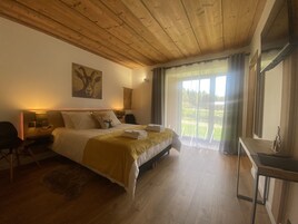 Wifi gratis y ropa de cama 