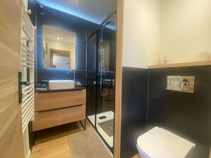 Wi-Fi gratuit, draps fournis