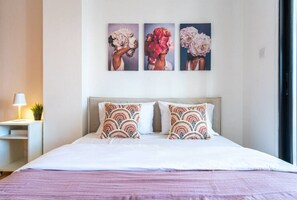 1 bedroom, iron/ironing board, WiFi, bed sheets - Polyn 1- Bedroom Apartment & Balcony in Larnaca (Cyprus - Larnaca)