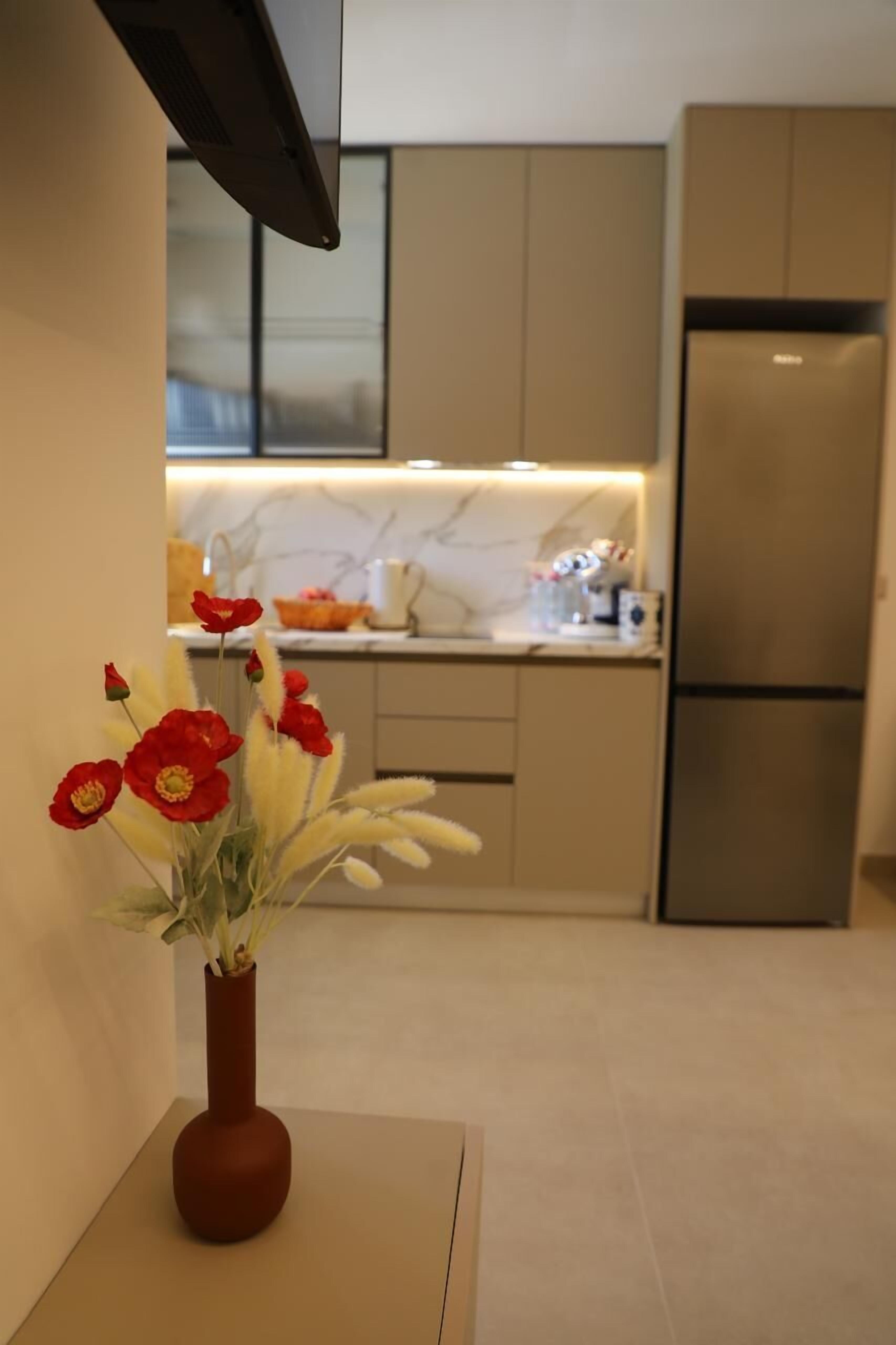 Familienzimmer | Eigene Küche | Mini-Kühlschrank, Herdplatte, Wasserkocher mit Kaffee-/Teezubehör