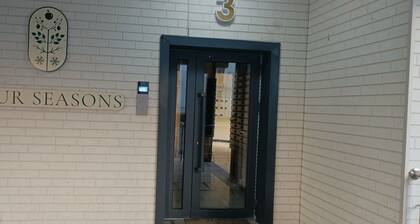 Business-Class Comfort in Central Almaty – Stylish Apartment