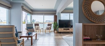 Melograno 2-BR Apt w/ Terrace in Larnaca