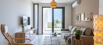 Ivory 1-Bedroom Apartment in Aradipou