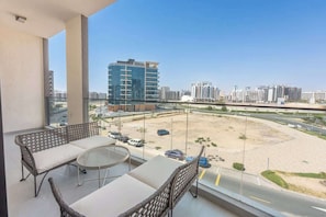Property grounds - StayShort - Awesome 1-Bedroom in Al Barshaa South, Near to Dubai Adventures! (Dubai)