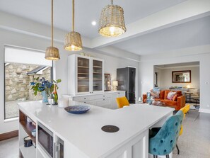 Interior - Wave Watcher- Luxurious Chalet (Roundstone)
