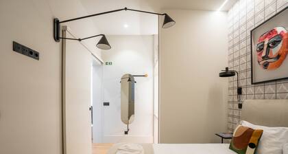 Gigantones -Sophisticated Comfortable Apart Center