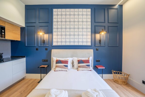 Internet, bed sheets