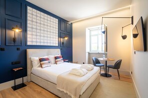 Internet, bed sheets - Gigantones GuestHouse - Style and Charm River View (Viana do Castelo)