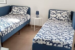 2 bedrooms, iron/ironing board, WiFi, bed sheets - Elegant Seafront Location  (Marina di Pescoluse)