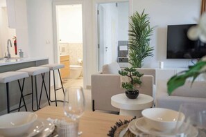 Interior - StayShort - Restful 1-Bedroom Apartment at Al Andalus in Jumeirah Golf Estates (Jumeirah Golf Estate (JGE))