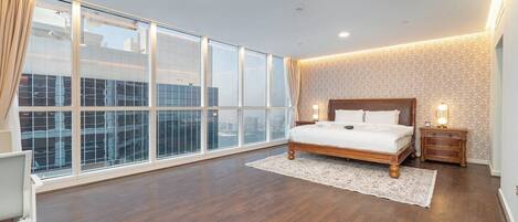 3 bedrooms, iron/ironing board, WiFi