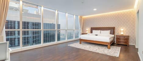 3 Schlafzimmer, Schreibtisch, Bügeleisen/Bügelbrett, WLAN