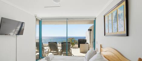 4 多间卧室、免费 WiFi、床单