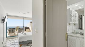 4 camere, Wi-Fi gratuito, lenzuola