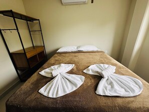 2 chambres, espace de travail pour ordinateur portable, Wi-Fi gratuit