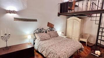2 chambres, bureau, espace de travail pour ordinateur portable