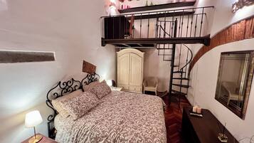 2 bedrooms, desk, laptop workspace, iron/ironing board