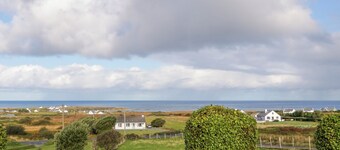 TEACH ANNIE AGUS PADDY, pet friendly in Gortahork, County Donegal