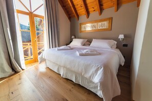 Cabaña VIP (5 pax) | 2 bedrooms, in-room safe, individually furnished, blackout curtains - Apart Agua Escondida (San Martín de los Andes)