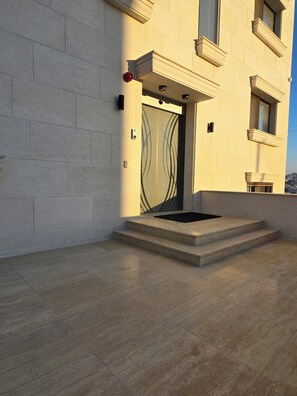 EntrĂ©e de lâhĂ©bergement