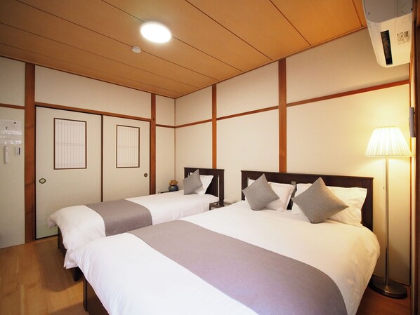 2 chambres, fer et planche à repasser, Wi-Fi, draps fournis