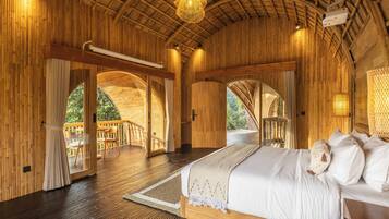 2 Bedroom Villa - Space | Premium bedding, pillowtop beds, minibar, desk